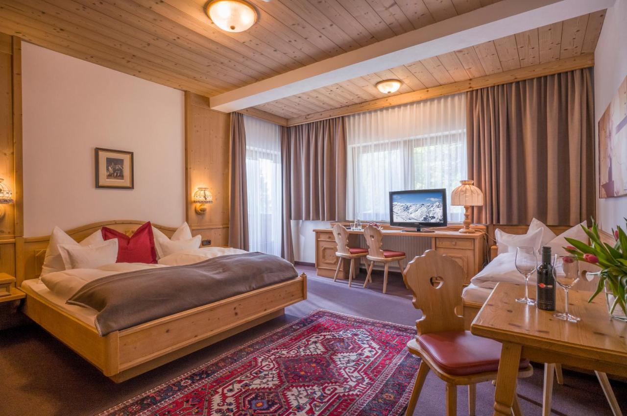 Hotel Almhof Hochfugen Eksteriør bilde