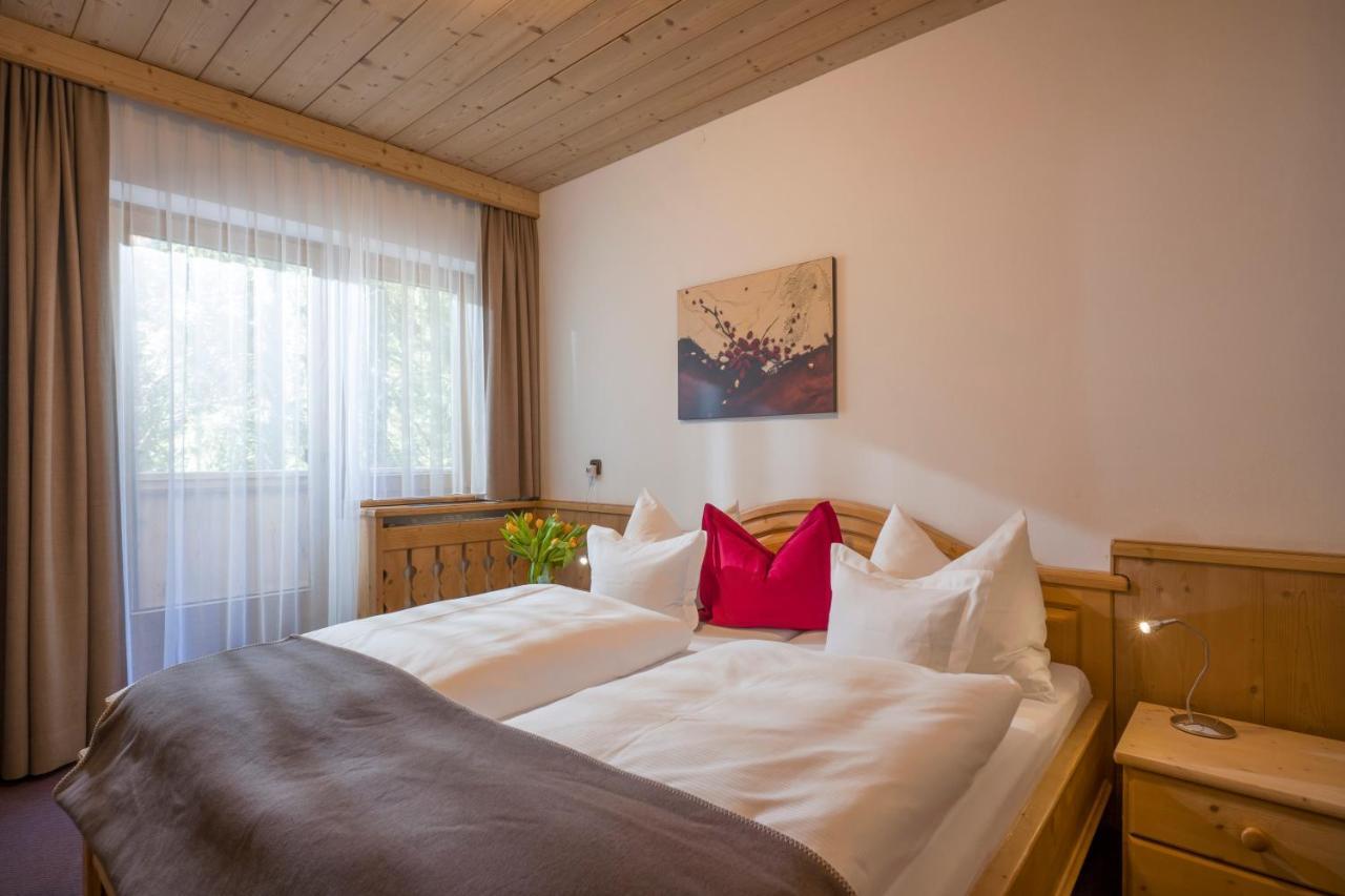 Hotel Almhof Hochfugen Eksteriør bilde