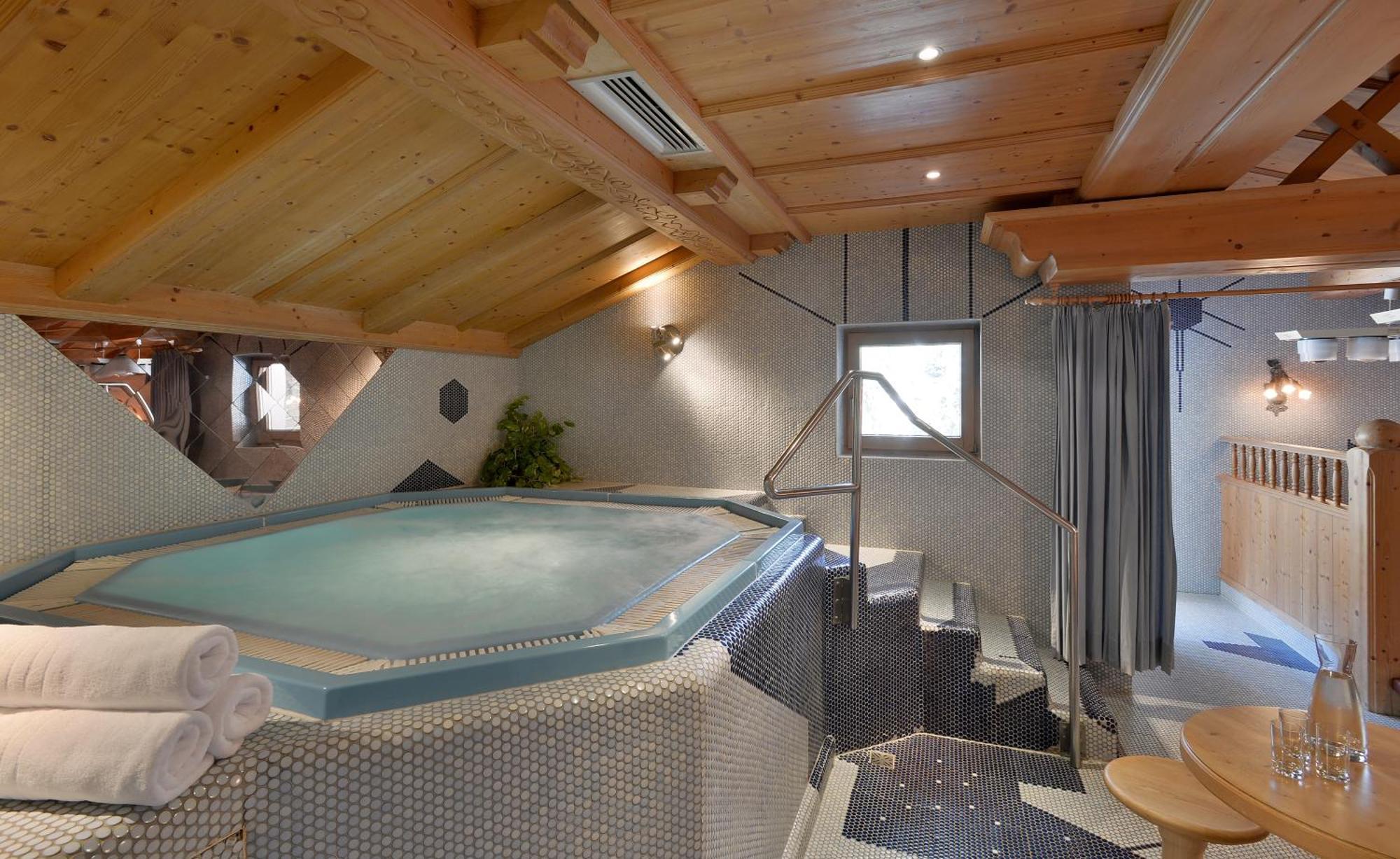 Hotel Almhof Hochfugen Rom bilde