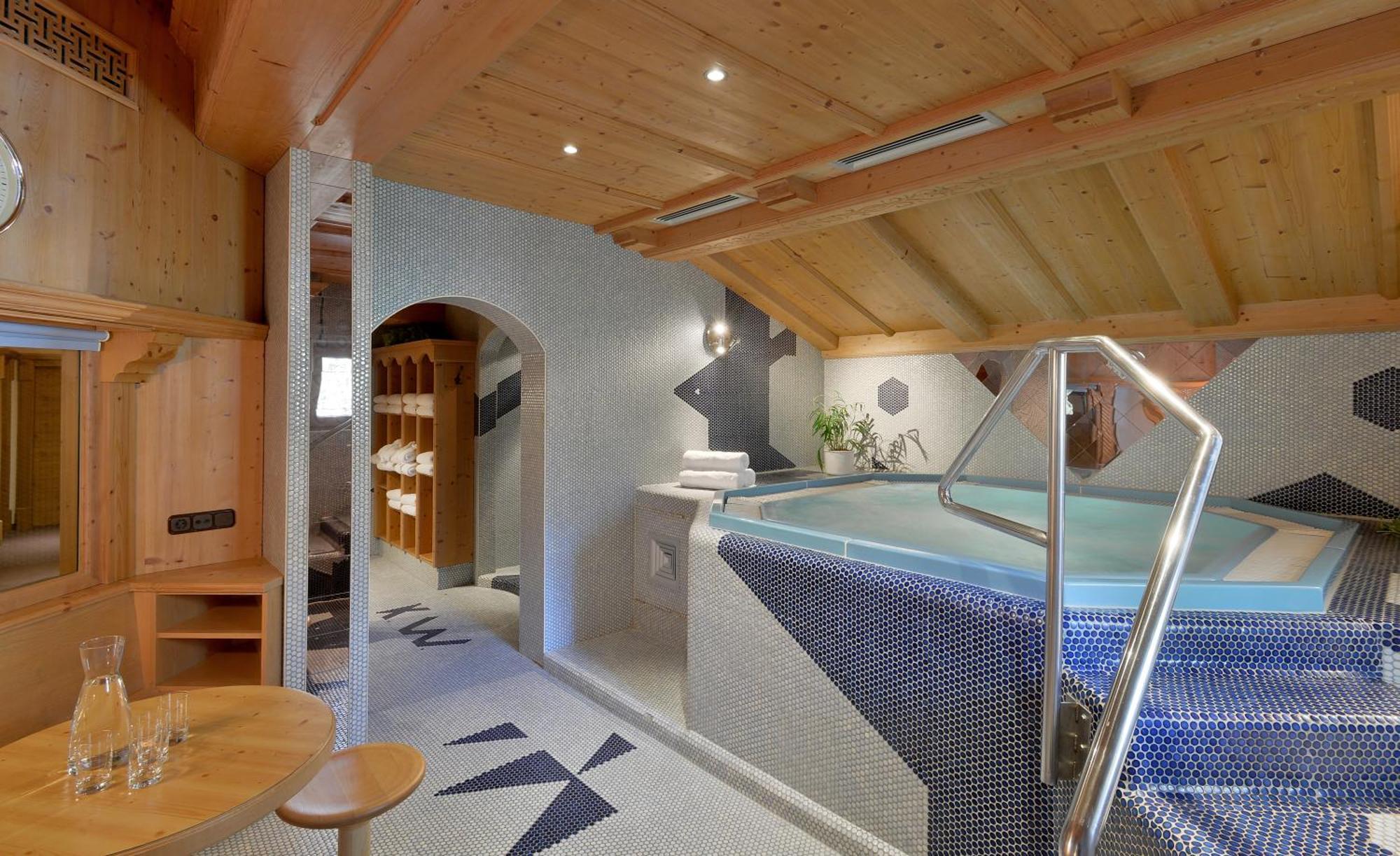 Hotel Almhof Hochfugen Rom bilde